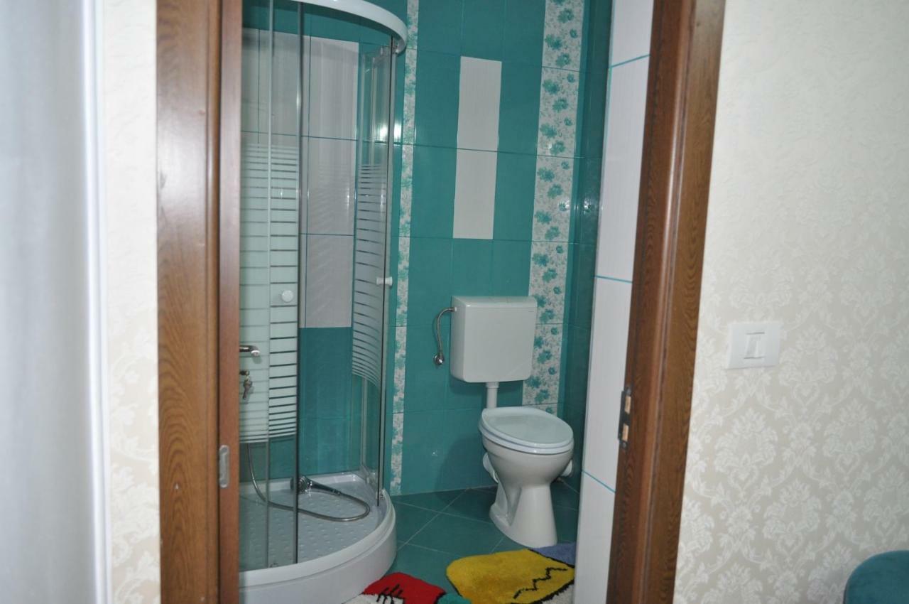 Vila Teoharie Ocnele Mari Bagian luar foto