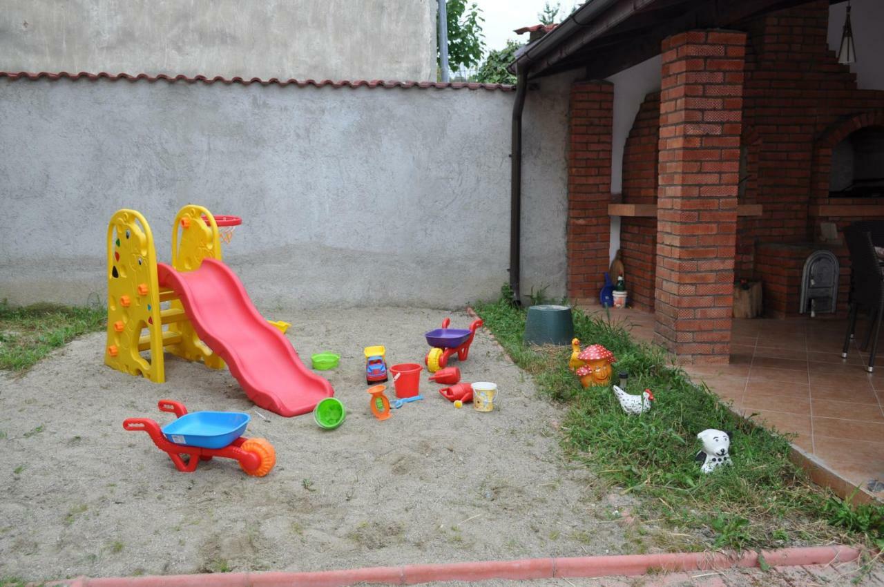 Vila Teoharie Ocnele Mari Bagian luar foto