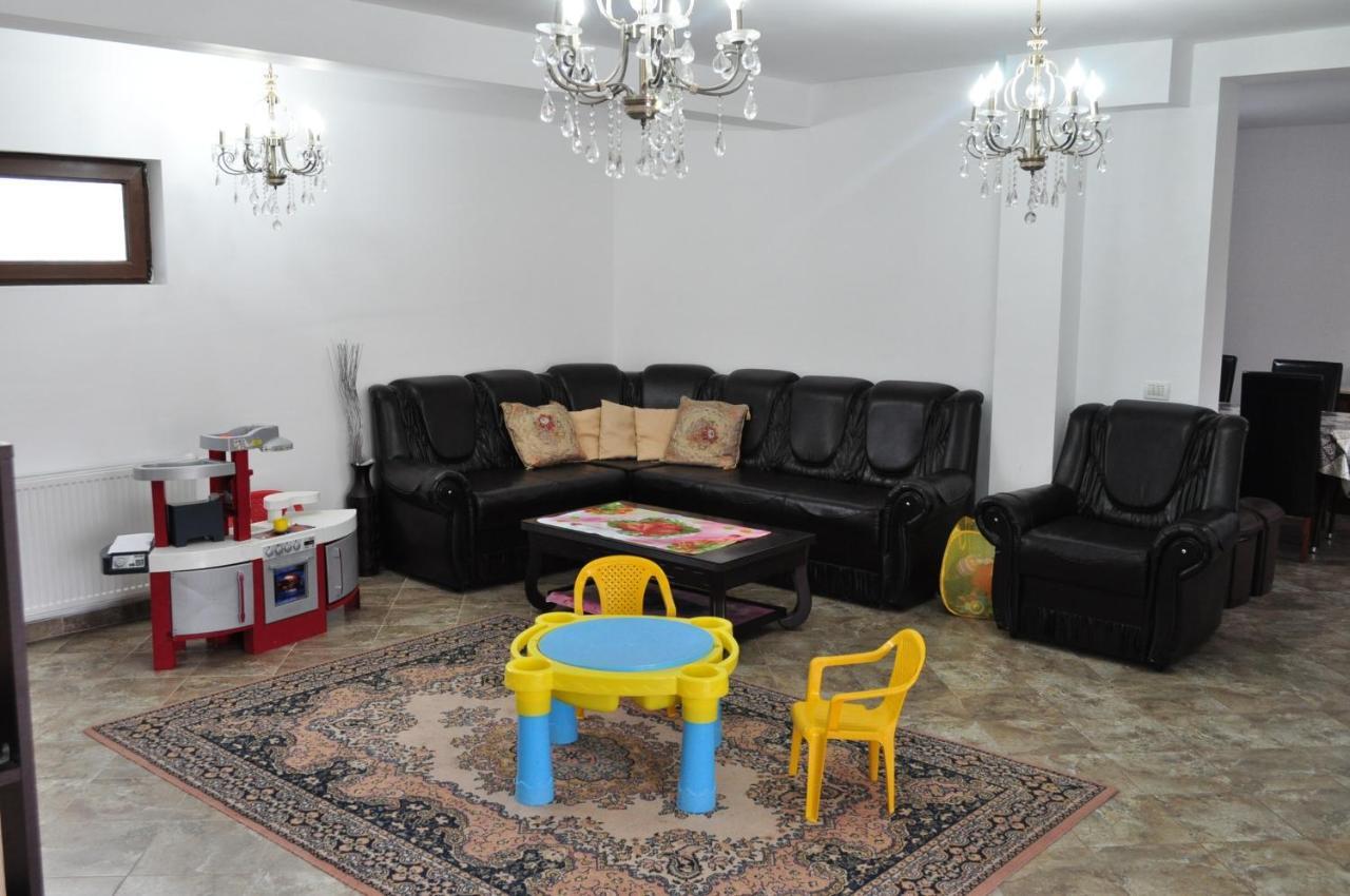 Vila Teoharie Ocnele Mari Bagian luar foto